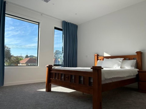 New 2-story House With 4 Bedrooms And 3 Shower Rooms - Hotel NSW 2