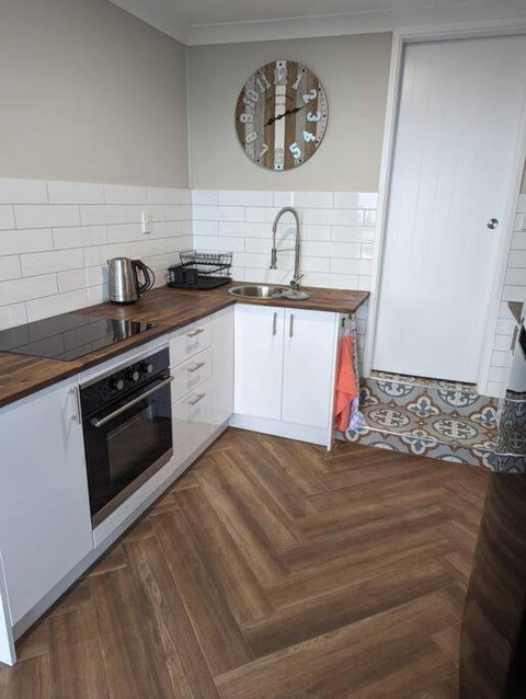 Newly Renovated With Ocean Views - Hotel NSW 3