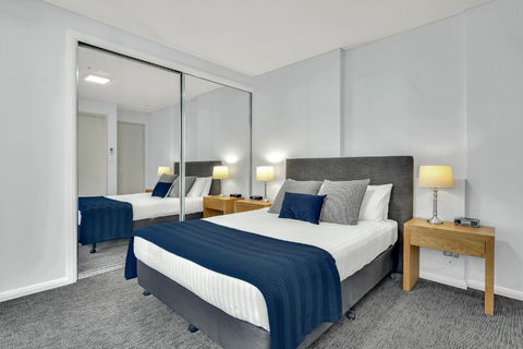 North Sydney Large Two Bedroom MIL2302 - Hotel NSW 1