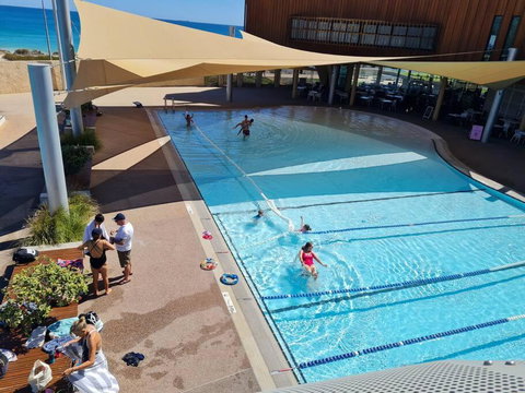 Oceanic Escape 50m To Beach - Hotel NSW 1
