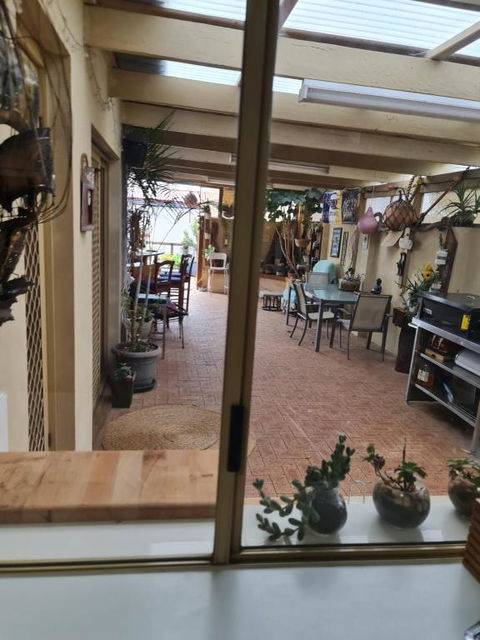 Open Plan Large Home - Hotel NSW 2