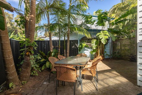 Pacific Palms - Hotel NSW 3