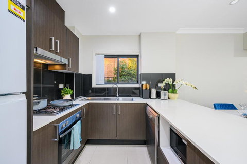 Parramatta New 2Bedroom Apt Close To TrainShoping - Hotel NSW 3