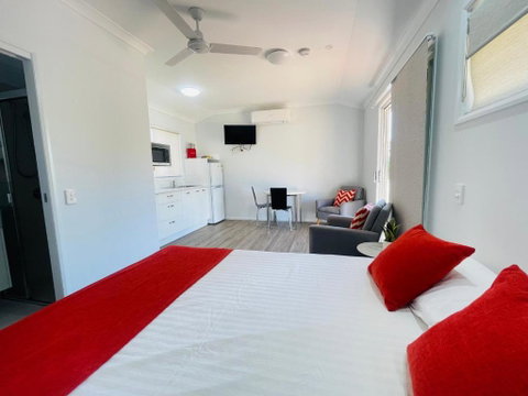 Pelican Rest Tourist Park - Hotel NSW 3