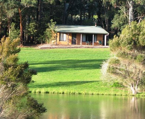 Pemberton Lake View Chalets - Hotel NSW 3
