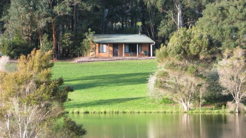 Pemberton Lake View Chalets - Hotel NSW 1