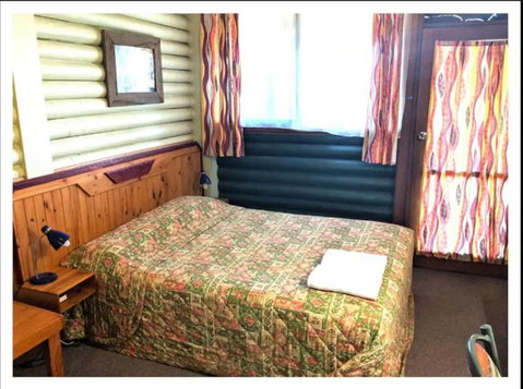 Pinehaven Motel - Hotel NSW 1