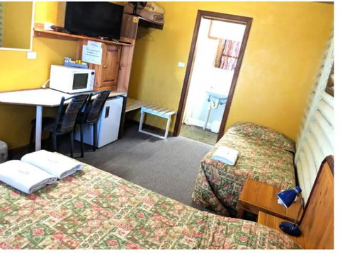 Pinehaven Motel - Hotel NSW 3
