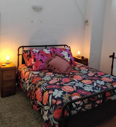 Pips On Mitchell - Beautiful Historic Apartment - Hotel NSW 1