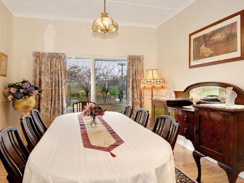 Plum Tree Cottage - Hotel NSW 2