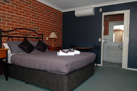 Poachers Paradise - Hotel NSW 0