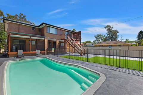 Poolside At Costa - Hotel NSW 0