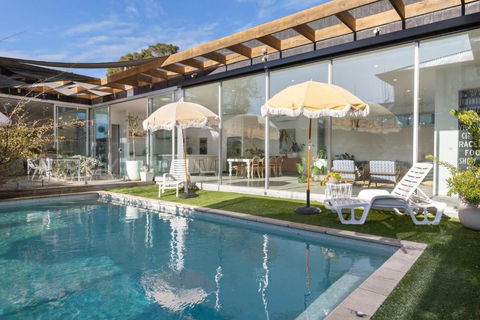 Poolside Paradise Mount Eliza - Hotel NSW 0