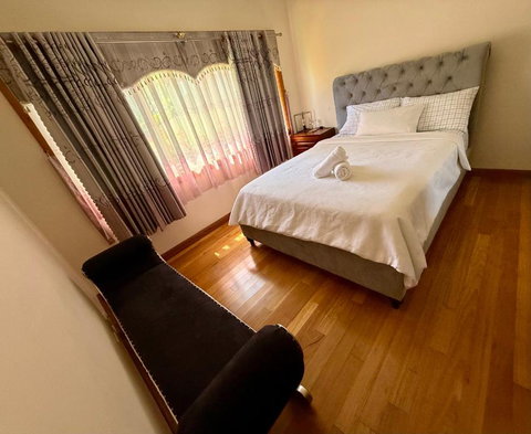 Private House - Hotel NSW 2