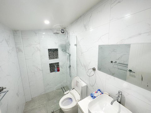 Private, Local Living Studio In Mascot, Airport - Hotel NSW 1