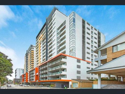 Private Room With Shared Washroom Only In 3bhk Apartment - Hotel NSW 0