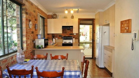 Quality Beachside Holiday - Hotel NSW 2