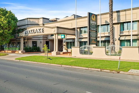 Quality Hotel Parklake Shepparton - Hotel NSW 1