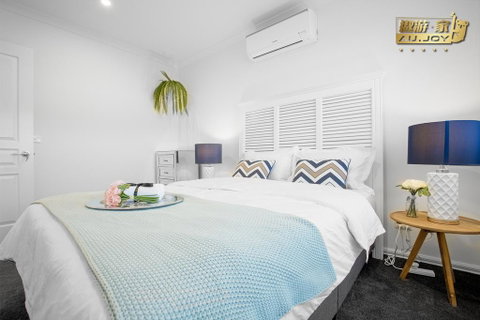 AU.JOY 3 Bed Townhouse Burwood 3 - Hotel NSW 2