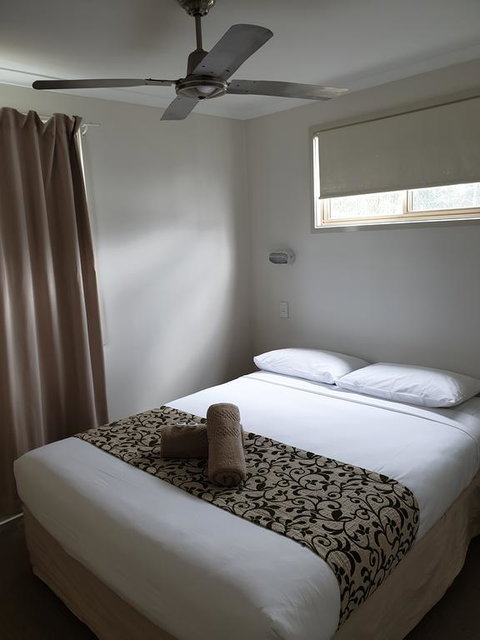 Australian Motor Homes Tourist Park - Hotel NSW 3