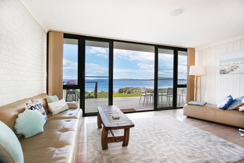 Azure Absolute Beachfront - Pet Friendly - Hotel NSW 2