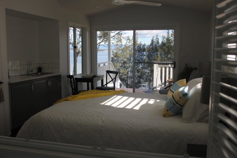 B & B On The Water - Hotel NSW 3