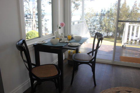B & B On The Water - Hotel NSW 2