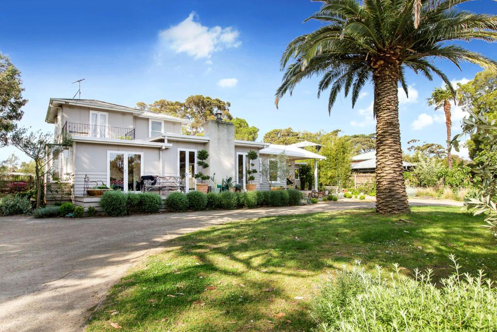 Colinton ACT Hotel NSW