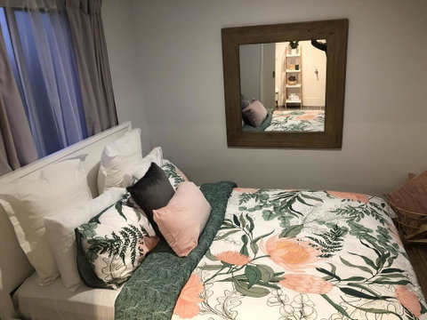 Basin Shells - Hotel NSW 3