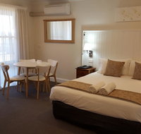 Bathurst Gold Panner - Hotel NSW