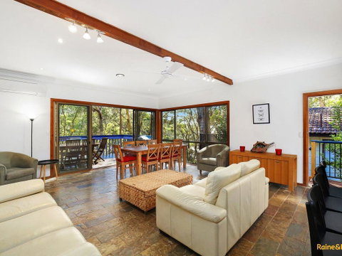 Beach Break With Your Dog! - Pet Friendly - Hotel NSW 1