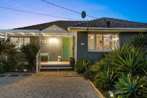 Beach House 41 - Hotel NSW 1