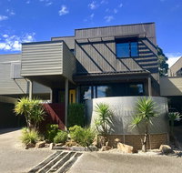 Beach Retreat Townhouse - Hotel NSW