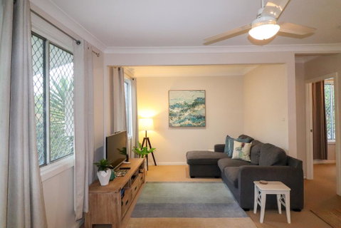 Beach Side Cottage At Blacksmiths - Hotel NSW 3