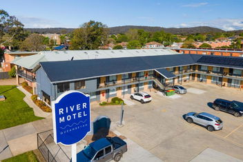 River Motel with Hotel NSW