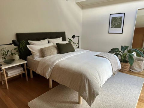 Relaxed And Stylish -self Check In, Secure Parking - Hotel NSW 1