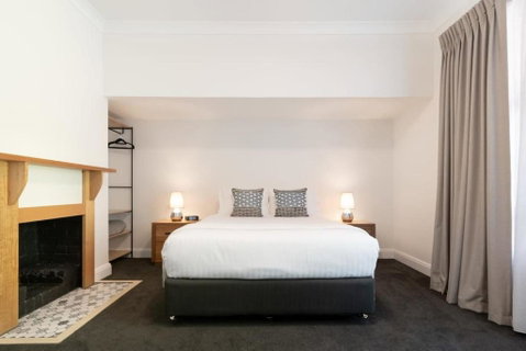 Renovated Delight In Invermay - Hotel NSW 3