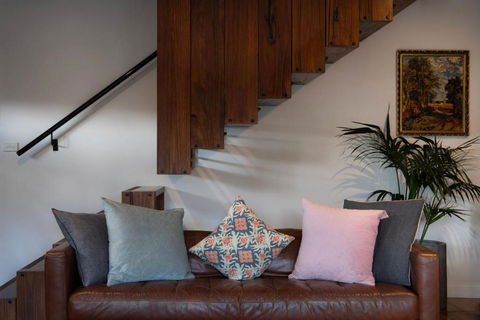 Retreat 34A - Hotel NSW 3
