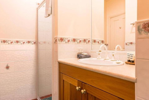 Robyn\'s Nest Lakeside Resort - Hotel NSW 2