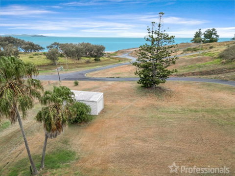 Rocky Retreat At Emu Park - Hotel NSW 3