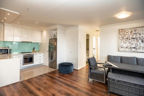 Rome Sky Villa - Hotel NSW 2