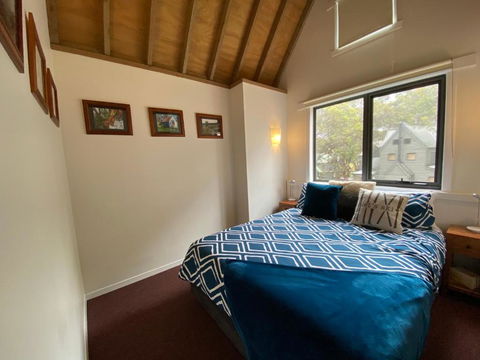 Ropers - Hotel NSW 2
