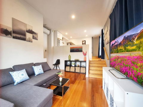 Rosie Townhouse In Prime Location Close To CBD - Hotel NSW 2