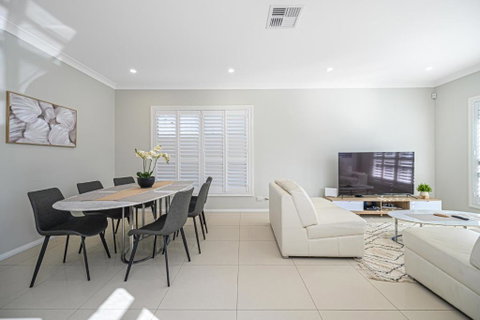 Rousehill Sweet Spacious 4BR Quiet House - Hotel NSW 2