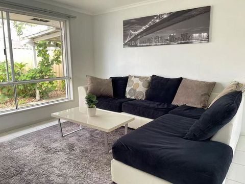 Runaway Bay Family Haven With 4beds - Hotel NSW 0