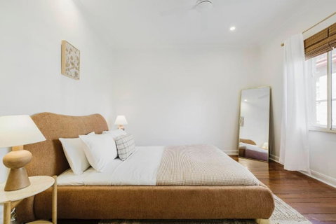 Salmon Calm - Trendy Velvet Allure By Albert Park - Hotel NSW 0