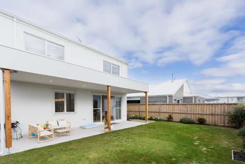 Saltwater Lux, 4 Bdrm, 3 Bath, Golf, Weddings, Beaches, Adventure Park - Hotel NSW 3