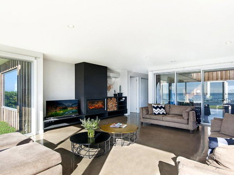 Saltwater Retreat - Hotel NSW 3