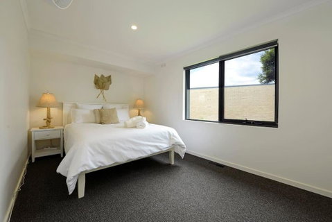 Salty Escape - Hotel NSW 3