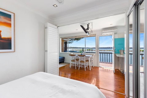 Salty Life - Hotel NSW 2